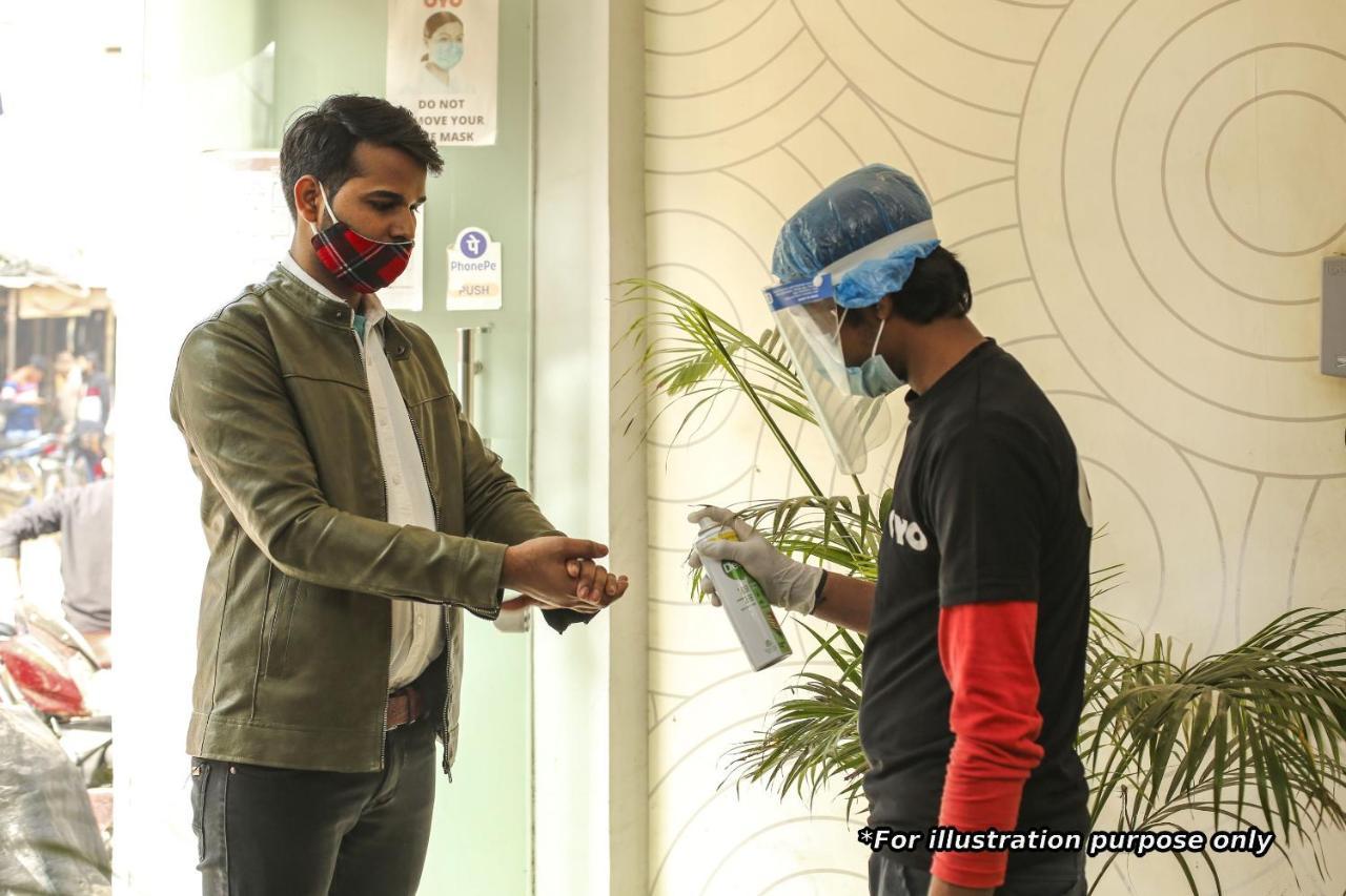 Collection O 83775 Hotel 4King Surat Bagian luar foto